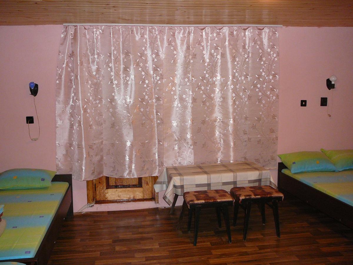 צ'יפליק Mountain Sun Guest House מראה חיצוני תמונה