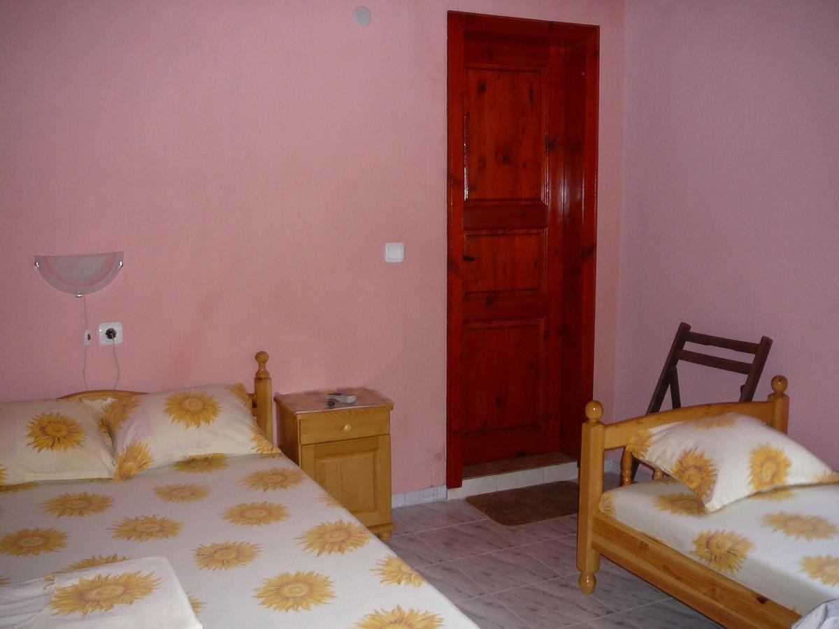 צ'יפליק Mountain Sun Guest House מראה חיצוני תמונה